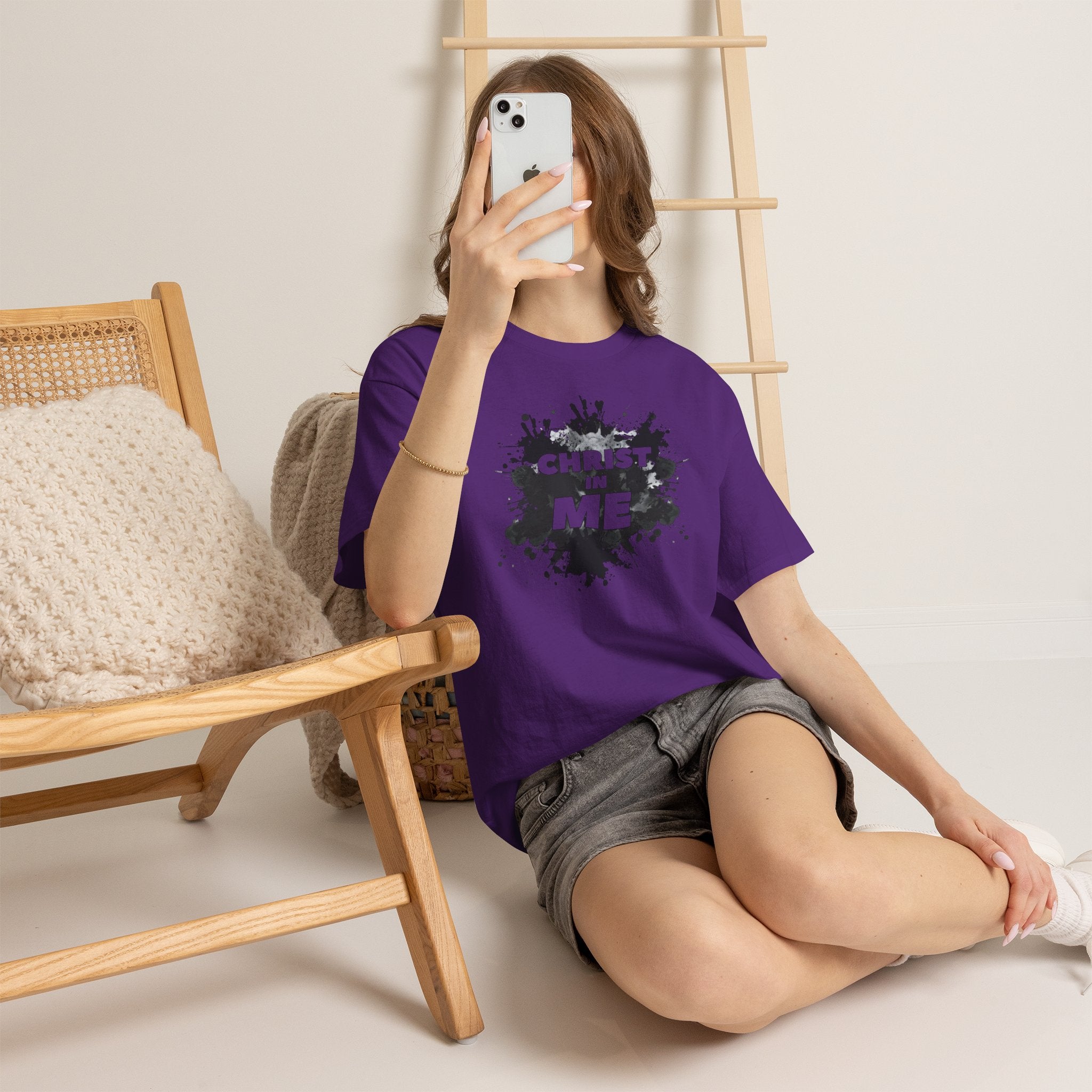 Christian 'Christ in Me' Graphic Tee — Faith-Based Splash Design