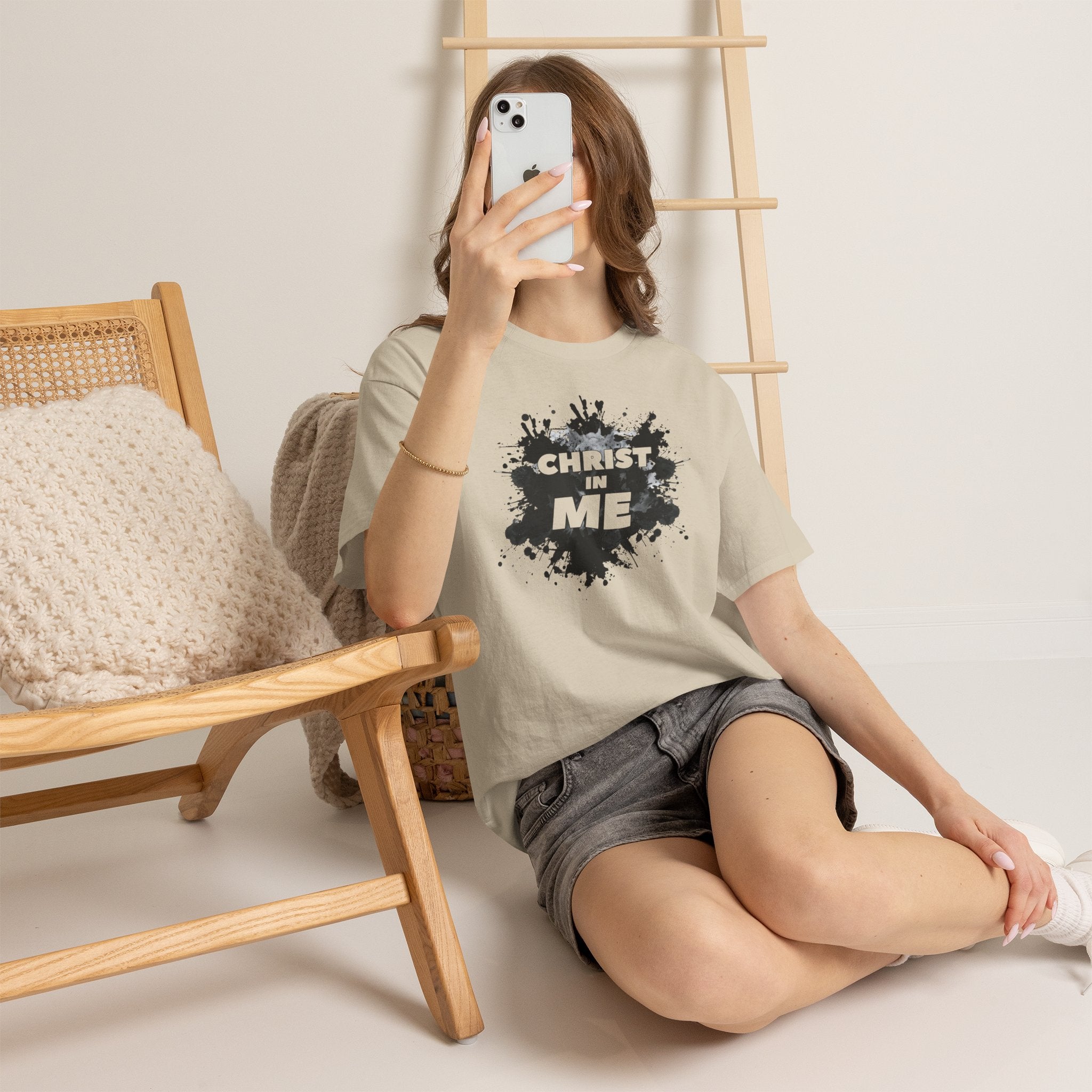 Christian 'Christ in Me' Graphic Tee — Faith-Based Splash Design